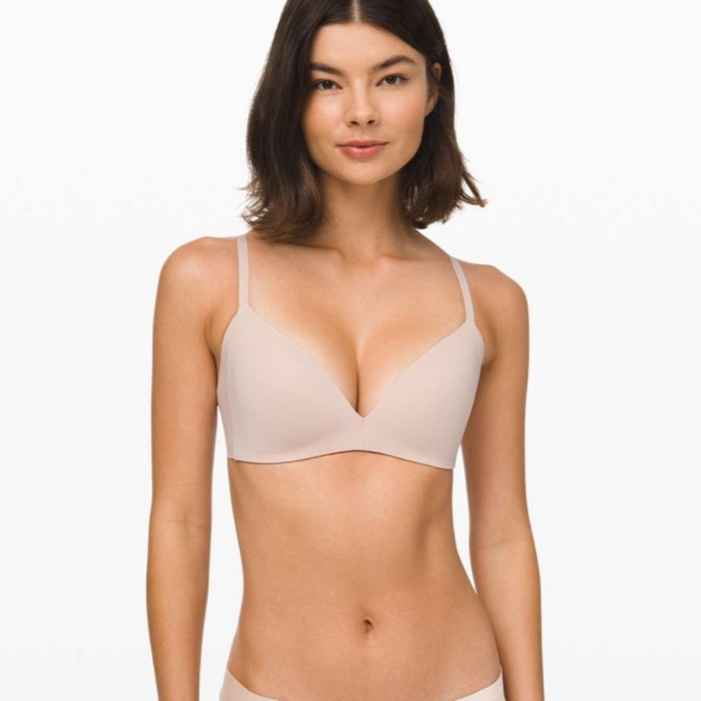 Lululemon Take Shape Bra
Misty Shell